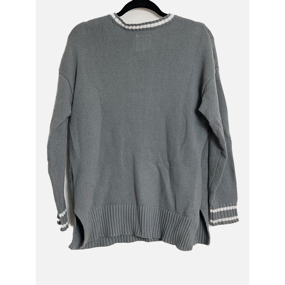 Hollister Women’s Long Sleeve Winking Fox Sweater - Small - Picture 5 of 7